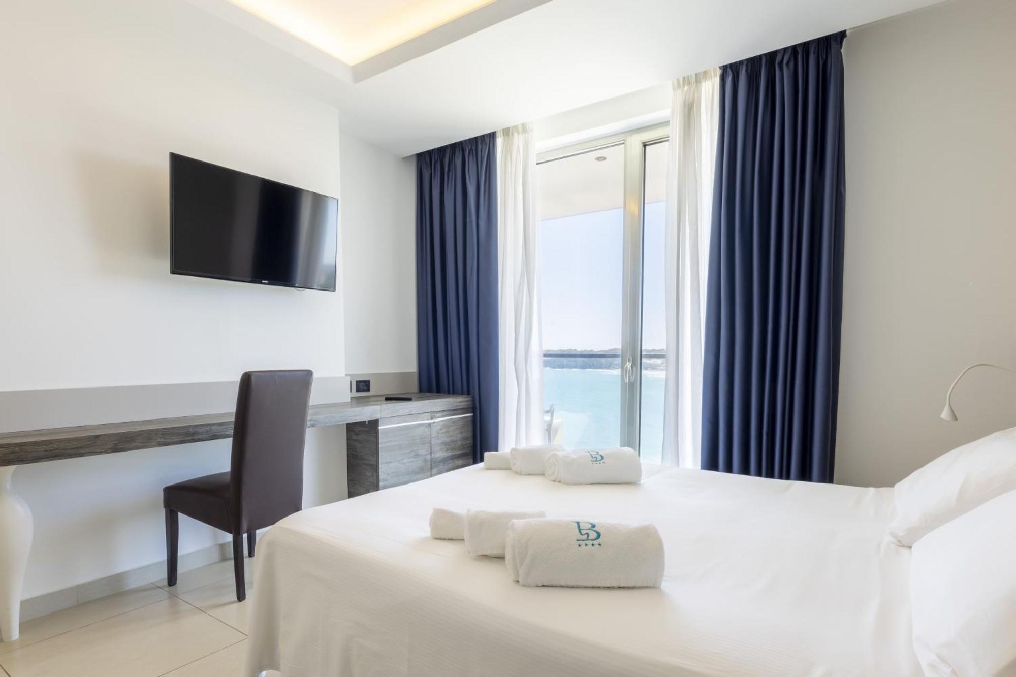 Hotel Belvedere توري ديل أورسو المظهر الخارجي الصورة